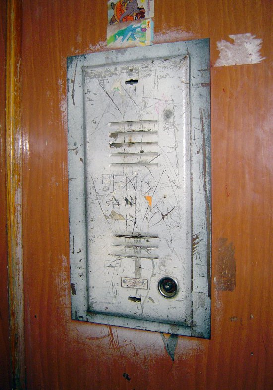 Кабина старого лифта 7